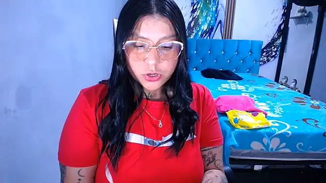 venuxwilliam online show from June 13, 2026, 10:29 pm
