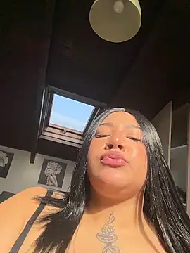 IamSashaLuv online show from March 3, 2026, 12:56 pm