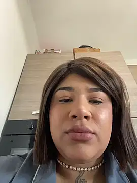 IamSashaLuv online show from November 11, 2025, 10:10 am