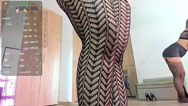 Ms Valerypawg online show from March 15, 2025, 1:18 pm