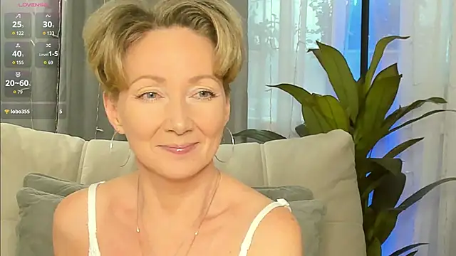 AkexandraFix online show from February 20, 2026, 2:08 pm