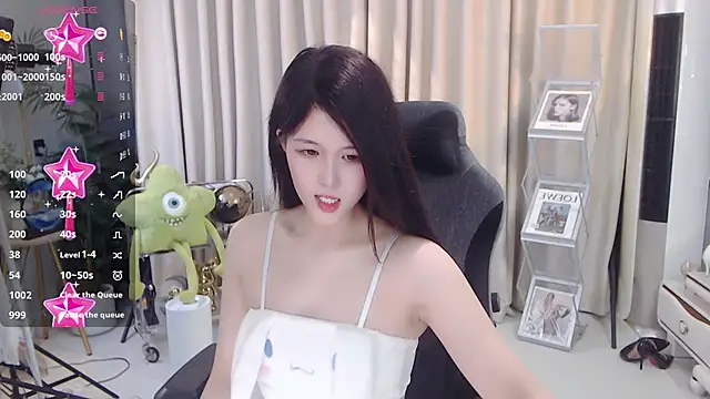 Judy0523 online show from February 27, 2025, 3:40 am