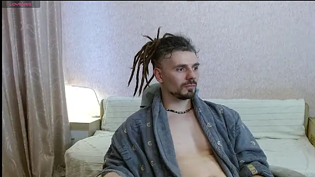 Aestheticguy101 online show from March 21, 2026, 1:48 pm