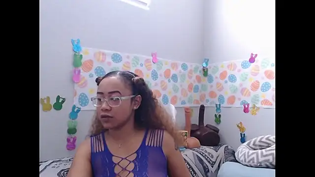 RylHoneyy online show from April 3, 2026, 6:03 pm