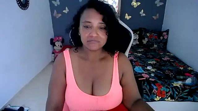 marysol83 online show from June 12, 2026, 3:04 am