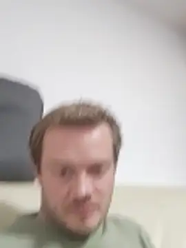 Mia-Sweet2002 online show from April 9, 2026, 6:36 pm