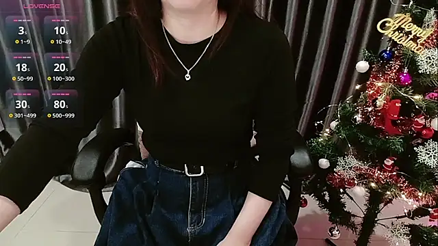 Yuki-yio online show from December 3, 2025, 1:17 am