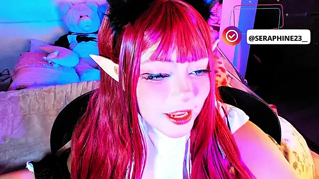 seraphine23 online show from February 17, 2026, 2:20 am