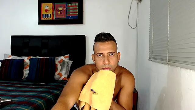 thommerxxx online show from January 31, 2025, 7:29 pm