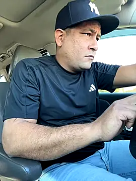 Snapshot of Yedriserna chatting on November 6, 2025, 3:05 pm Yedriserna online show from November 6, 2025, 3:05 pm