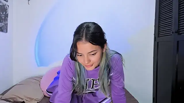 Abby Saenz01 online show from October 30, 2025, 10:28 pm