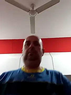 Hot-pico76 online show from February 5, 2025, 8:21 am