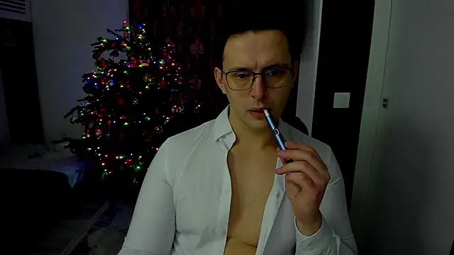 sexxymuscles4u online show from January 10, 2026, 2:34 pm