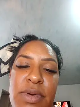 Snapshot of nashiira_ chatting on April 1, 2026, 10:07 pm nashiira online show from April 1, 2026, 10:07 pm