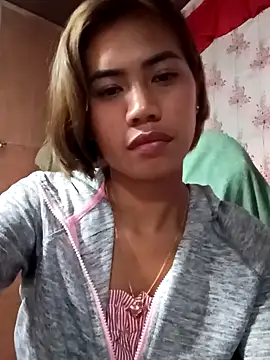 Snapshot of Cutie_body11 chatting on February 23, 2026, 9:43 am Cutie body11 online show from February 23, 2026, 9:43 am