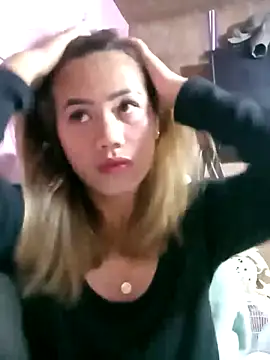 Snapshot of Cutie_body11 chatting on February 7, 2026, 12:46 pm Cutie body11 online show from February 7, 2026, 12:46 pm