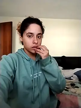 EmmaMelissa0521 online show from March 10, 2026, 8:02 pm