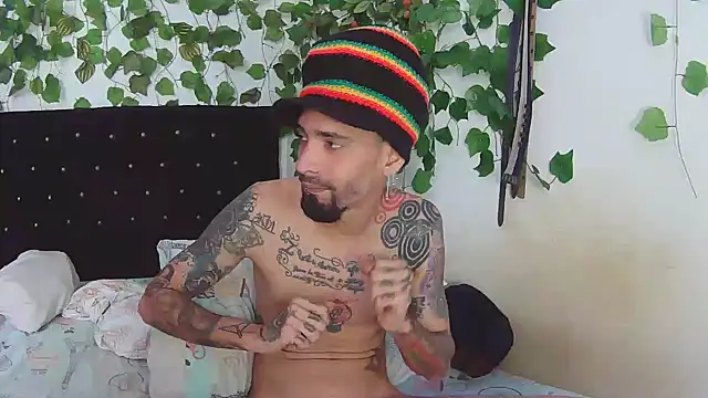 caribbeanlover1 online show from March 18, 2025, 3:44 pm