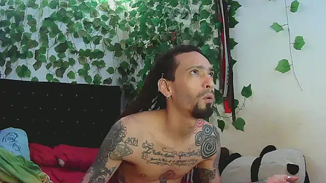 caribbeanlover1 online show from February 12, 2025, 1:06 pm