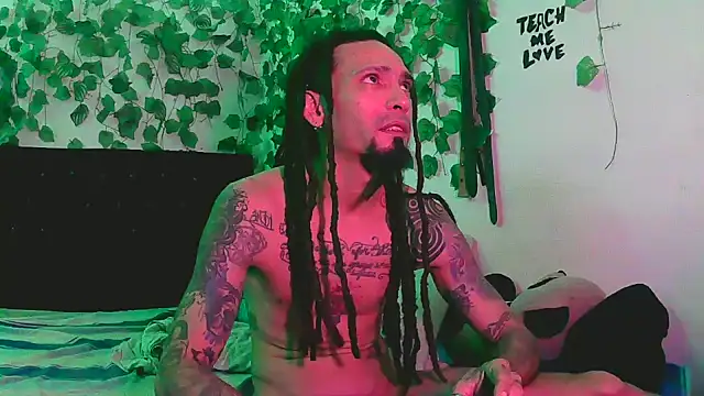 caribbeanlover1 online show from October 18, 2025, 9:39 pm