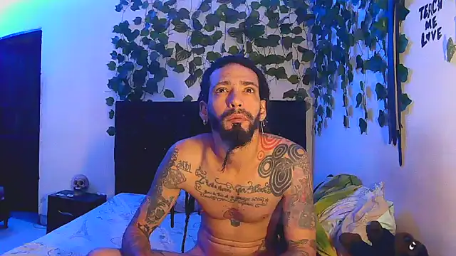 caribbeanlover1 online show from February 13, 2026, 12:38 pm