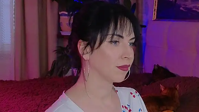 Snapshot of lily_conor chatting on November 27, 2025, 8:15 am lily conor online show from November 27, 2025, 8:15 am