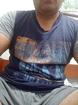 chicoguapo8 online show from February 19, 2026, 11:07 am