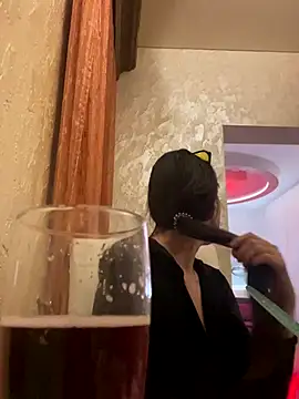 Flossy Vettie online show from December 19, 2025, 7:16 pm