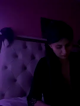 Flossy Vettie online show from November 20, 2025, 3:29 am