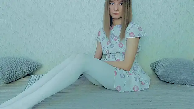 Snapshot of YourCaramel chatting on February 24, 2025, 5:22 am YourCaramel online show from February 24, 2025, 5:22 am