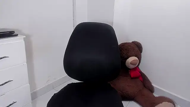 Snapshot of Lu_doll chatting on February 13, 2026, 9:20 am Lu doll online show from February 13, 2026, 9:20 am