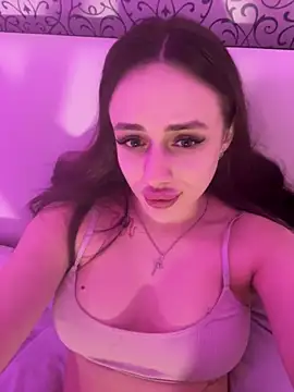 Lisaaan online show from November 21, 2025, 2:27 pm