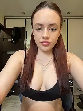 Lisaaan online show from April 27, 2026, 1:31 pm