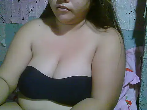 Creamsweetpussy28 online show from March 29, 2026, 9:16 pm