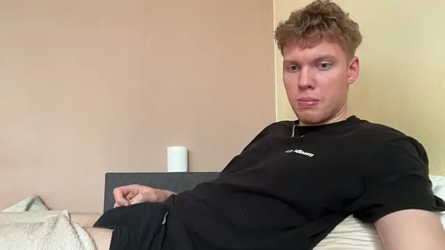 Snapshot of sexybooii6968 chatting on October 21, 2025, 12:59 pm sexybooii6968 online show from October 21, 2025, 12:59 pm