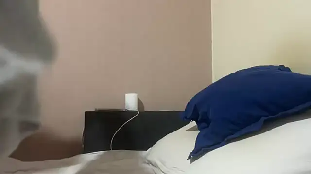 sexybooii6968 online show from December 2, 2025, 2:08 pm