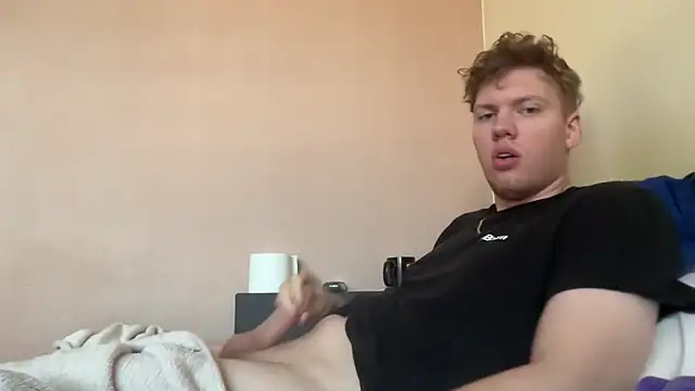 Snapshot of sexybooii6968 chatting on November 5, 2025, 9:23 am sexybooii6968 online show from November 5, 2025, 9:23 am