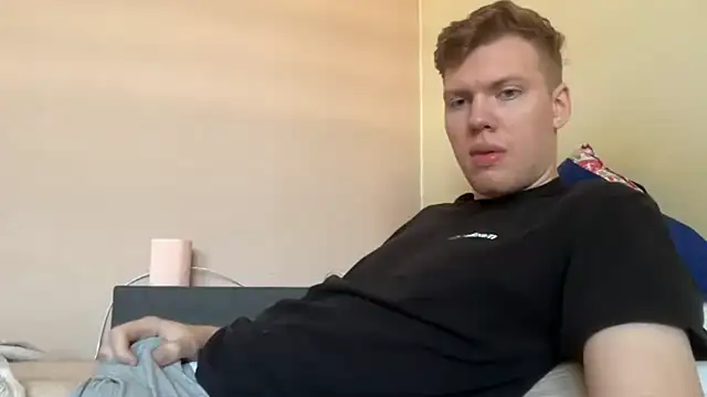 Snapshot of sexybooii6968 chatting on September 22, 2025, 8:09 am sexybooii6968 online show from September 22, 2025, 8:09 am