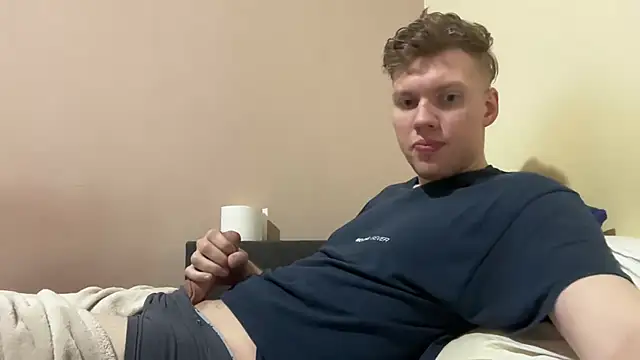 sexybooii6968 online show from February 28, 2026, 9:36 pm