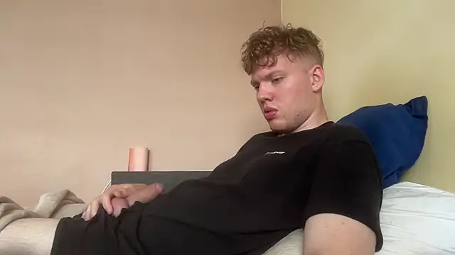 sexybooii6968 online show from July 6, 2026, 10:22 am