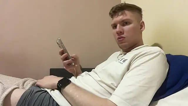 sexybooii6968 online show from December 18, 2025, 5:39 pm