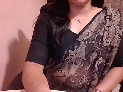 Snapshot of Pinky_4 chatting on February 15, 2026, 6:29 pm Pinky 4 online show from February 15, 2026, 6:29 pm