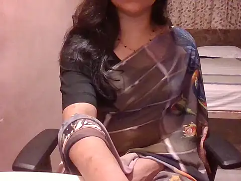 Pinky 4 online show from June 30, 2026, 11:49 pm