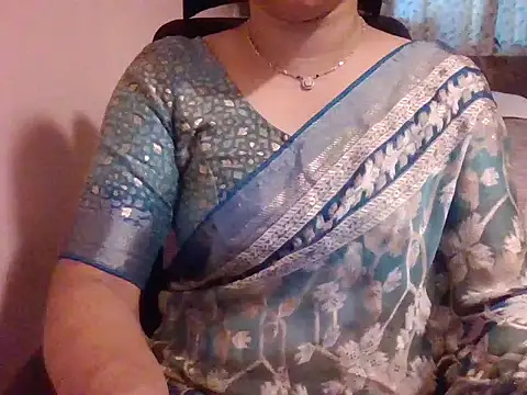 Pinky 4 online show from October 22, 2025, 3:17 am