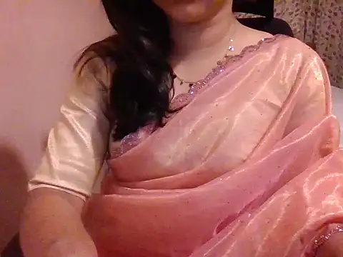 Snapshot of Pinky_4 chatting on February 9, 2026, 9:24 pm Pinky 4 online show from February 9, 2026, 9:24 pm