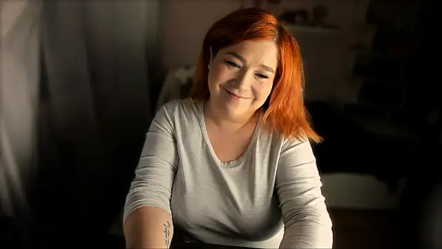 Snapshot of Vi-Vixen chatting on February 1, 2026, 2:48 pm Vi-Vixen online show from February 1, 2026, 2:48 pm