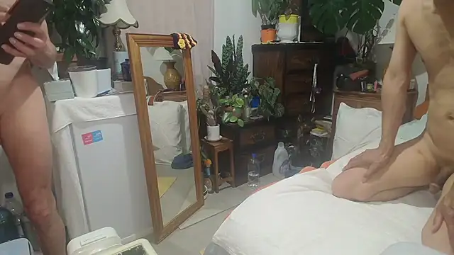 Mattsroom online show from October 20, 2025, 8:48 am