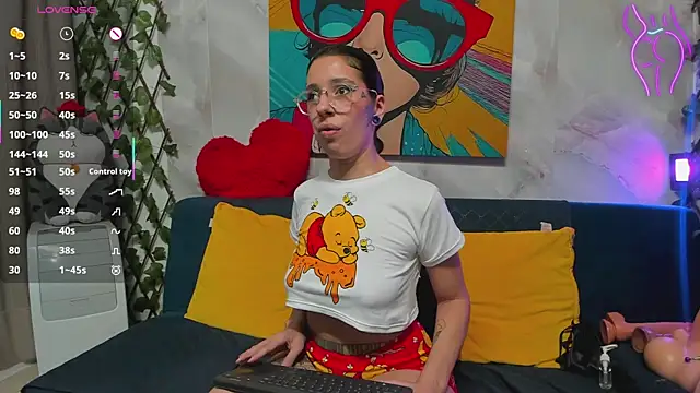 GabiMorgan online show from October 15, 2025, 9:23 pm