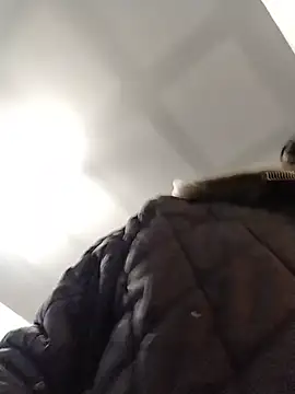 Brhama44 online show from December 3, 2025, 3:22 pm