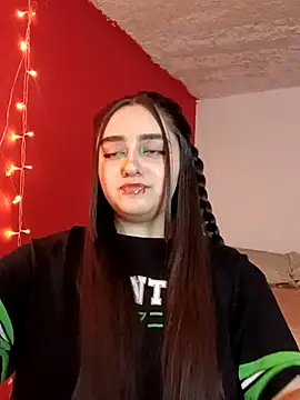 IvonneT online show from October 26, 2025, 10:54 pm